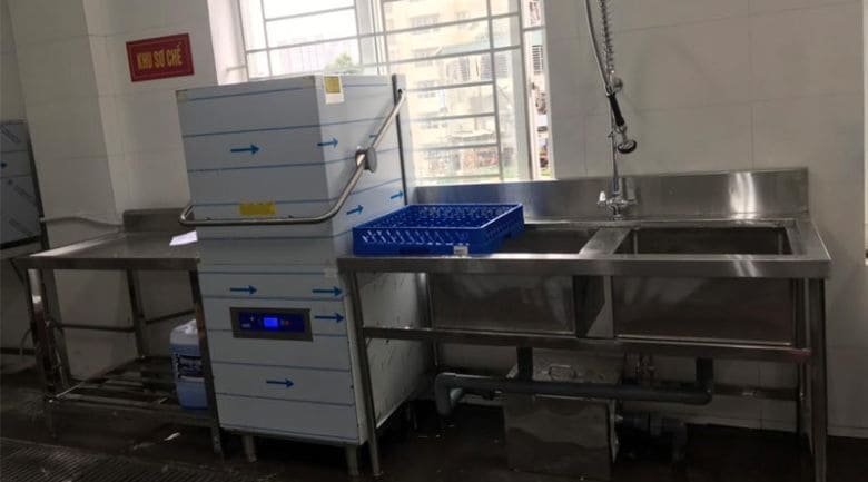 Xem xét cấu tạo và chất liệu của máy 