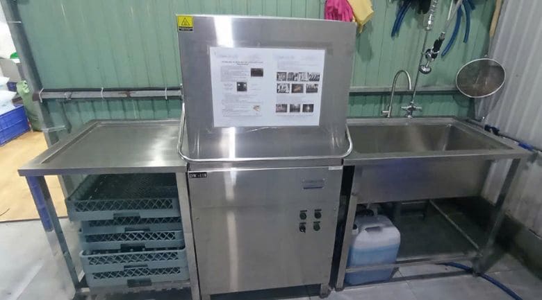 Xu hướng tìm mua máy rửa bát chén công nghiệp ngày càng tăng cao