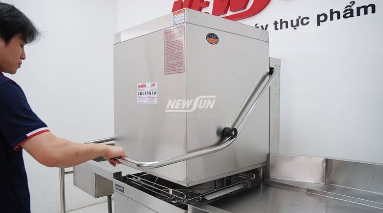 Giới thiệu địa chỉ bán máy rửa chén công nghiệp Hải Phòng được tin chọn